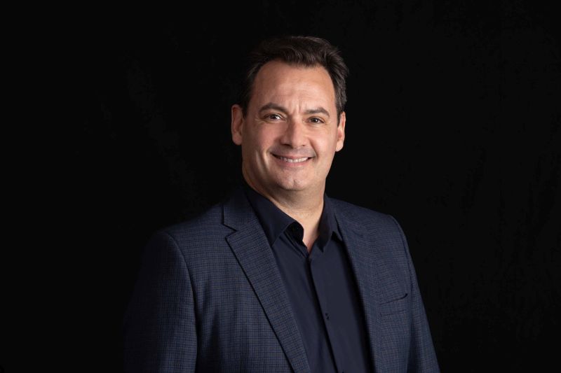 Sébastien Rouland, bis 2027 Generalmusikdirektor Saarländisches Staatstheater (Foto: © Honkphoto)