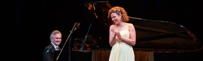 Zwei Welten in Liedern